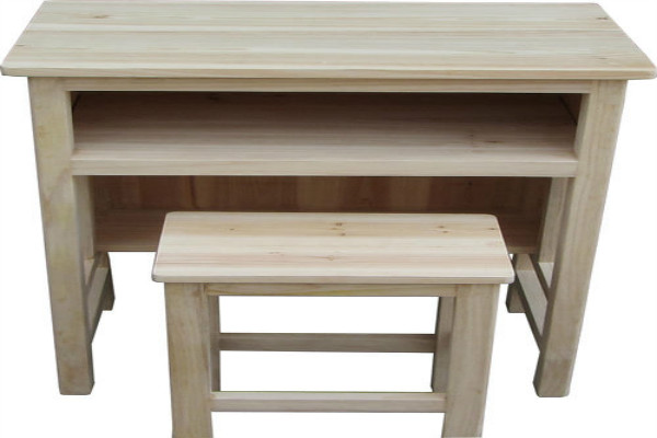 新疆实木课桌椅