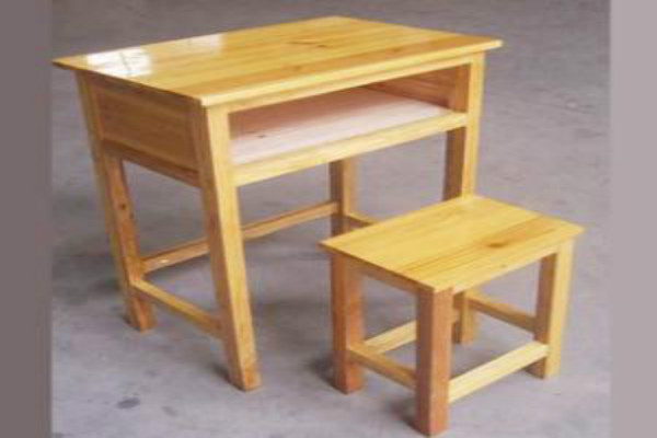 石河子实木课桌椅厂家