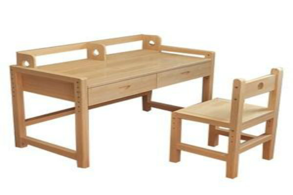 如何选择石河子实木桌椅的范围？